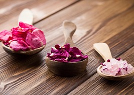 Petals on spoon for spa